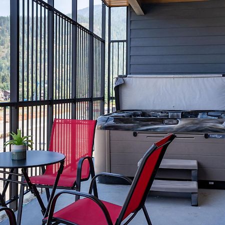 Alpine Haven By Revelstoke Vacations Apartment Luaran gambar
