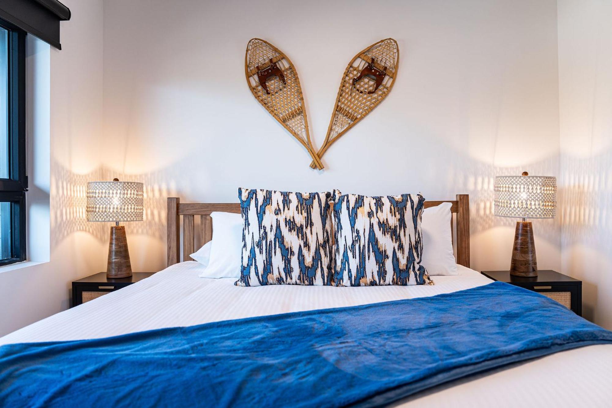 Alpine Haven By Revelstoke Vacations Apartment Luaran gambar